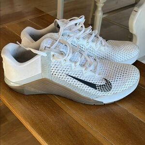Nike White metcon 6 Sneaker